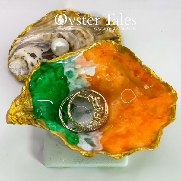 Galway Bay oyster shell ring dish - Irish flag.